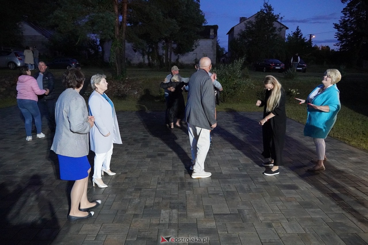 Potańcówka odpustowa Koła Gospodyń Wiejskich w Kurpiach Dworskich i Szlacheckich [24.08.2025] - zdjęcie #35 - eOstroleka.pl