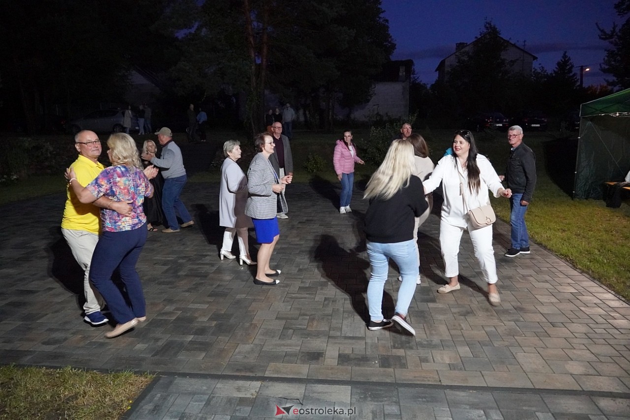 Potańcówka odpustowa Koła Gospodyń Wiejskich w Kurpiach Dworskich i Szlacheckich [24.08.2025] - zdjęcie #26 - eOstroleka.pl