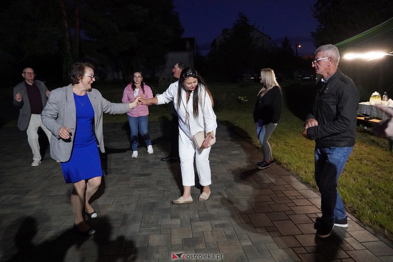 Potańcówka odpustowa Koła Gospodyń Wiejskich w Kurpiach Dworskich i Szlacheckich [24.08.2025] - zdjęcie #23 - eOstroleka.pl