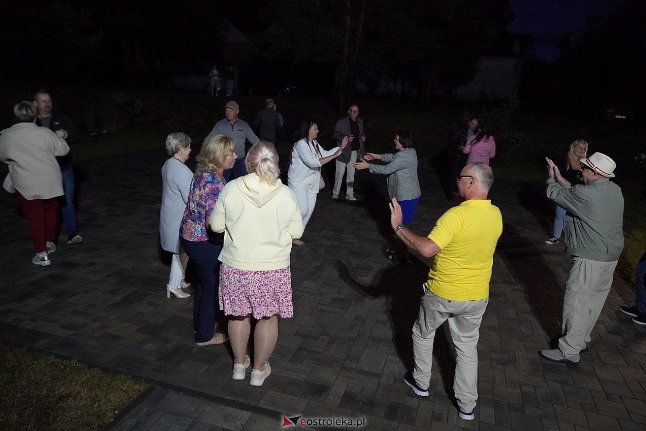 Potańcówka odpustowa Koła Gospodyń Wiejskich w Kurpiach Dworskich i Szlacheckich [24.08.2025] - zdjęcie #21 - eOstroleka.pl