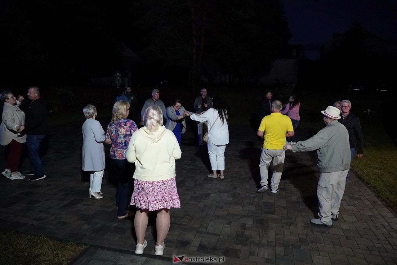 Potańcówka odpustowa Koła Gospodyń Wiejskich w Kurpiach Dworskich i Szlacheckich [24.08.2025] - zdjęcie #19 - eOstroleka.pl