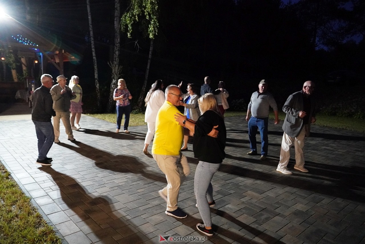 Potańcówka odpustowa Koła Gospodyń Wiejskich w Kurpiach Dworskich i Szlacheckich [24.08.2025] - zdjęcie #18 - eOstroleka.pl