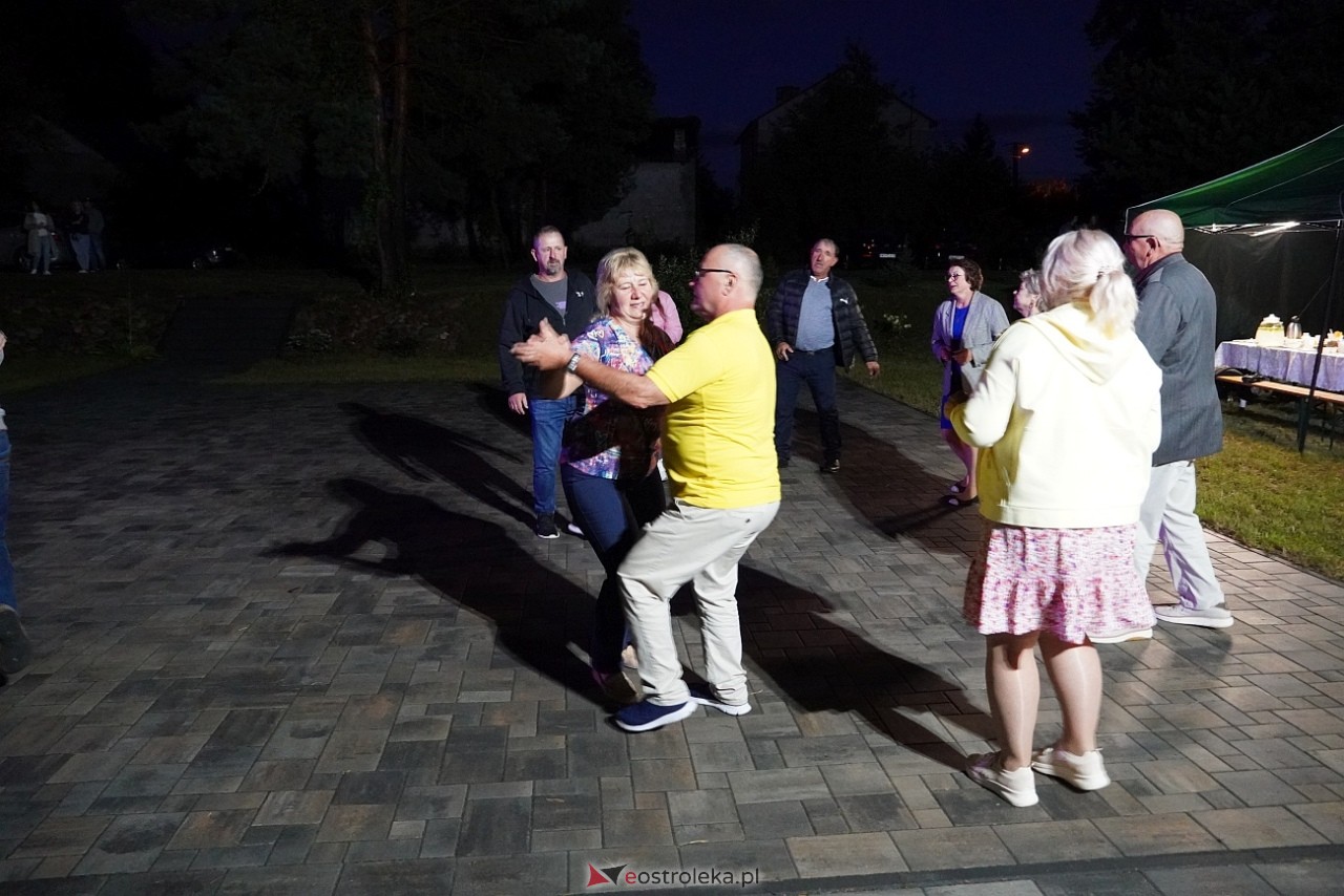 Potańcówka odpustowa Koła Gospodyń Wiejskich w Kurpiach Dworskich i Szlacheckich [24.08.2025] - zdjęcie #6 - eOstroleka.pl