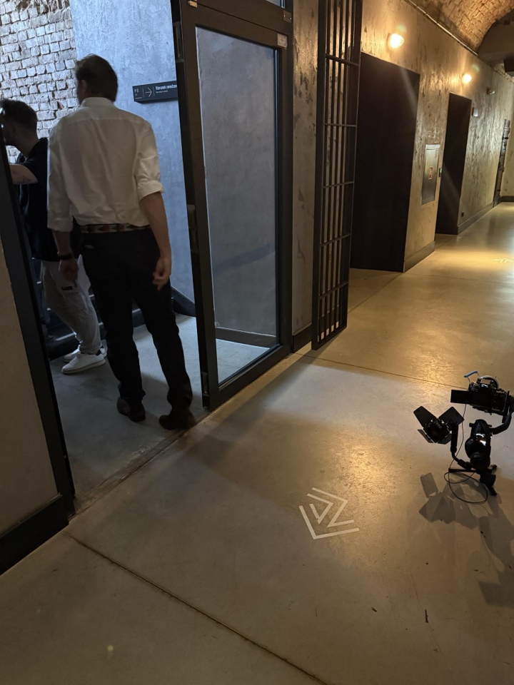 Muzeum Żołnierzy Wyklętych w Ostrołęce miejscem planu filmowego [25.08.2025] - zdjęcie #9 - eOstroleka.pl