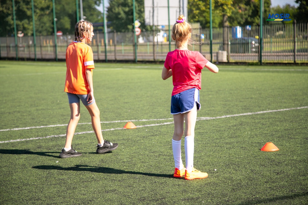 Wakacyjne treningi piłki ręcznej dziewcząt - fot. MOSIR Ostrołęka - zdjęcie #28 - eOstroleka.pl