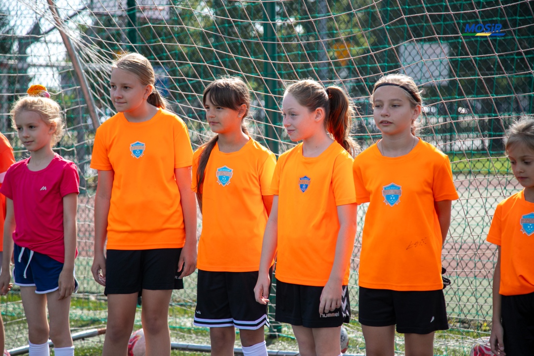 Wakacyjne treningi piłki ręcznej dziewcząt - fot. MOSIR Ostrołęka - zdjęcie #21 - eOstroleka.pl