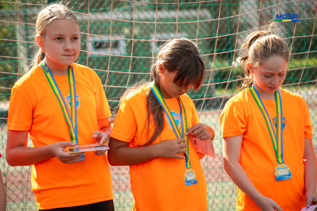 Wakacyjne treningi piłki ręcznej dziewcząt - fot. MOSIR Ostrołęka - zdjęcie #12 - eOstroleka.pl