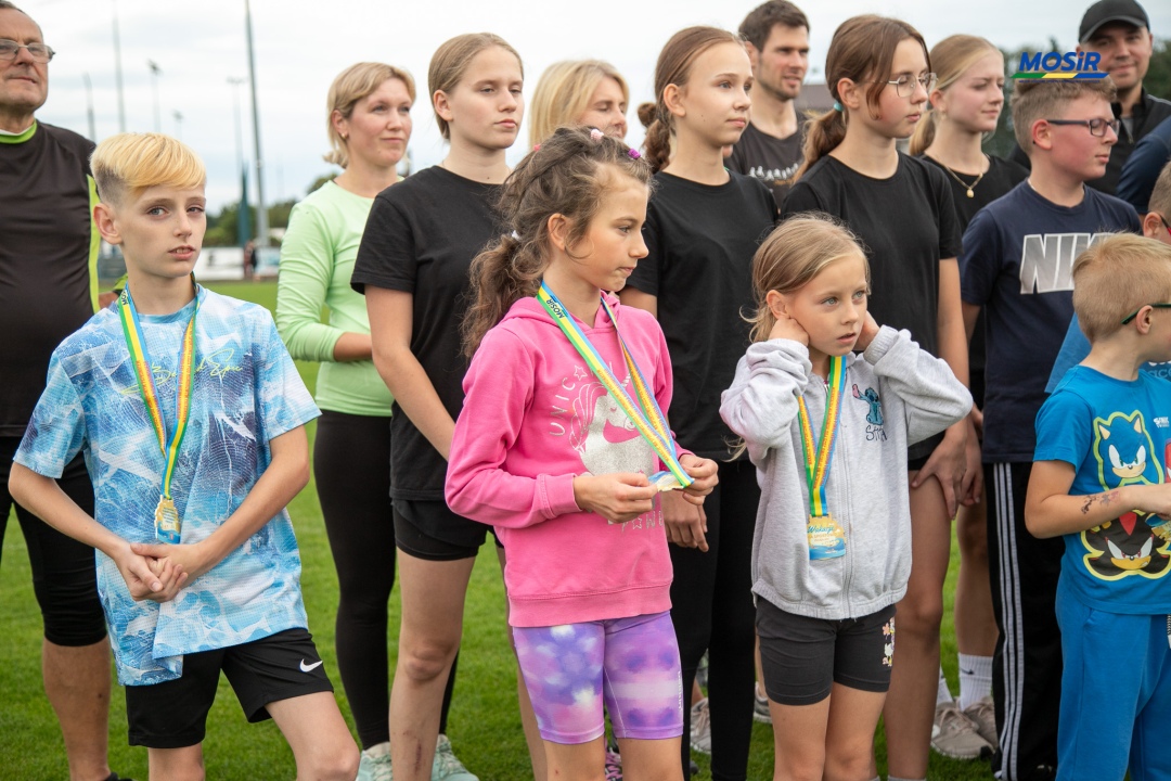 Wakacyjne treningi lekkiej atletyki - fot. MOSIR Ostrołęka - zdjęcie #8 - eOstroleka.pl