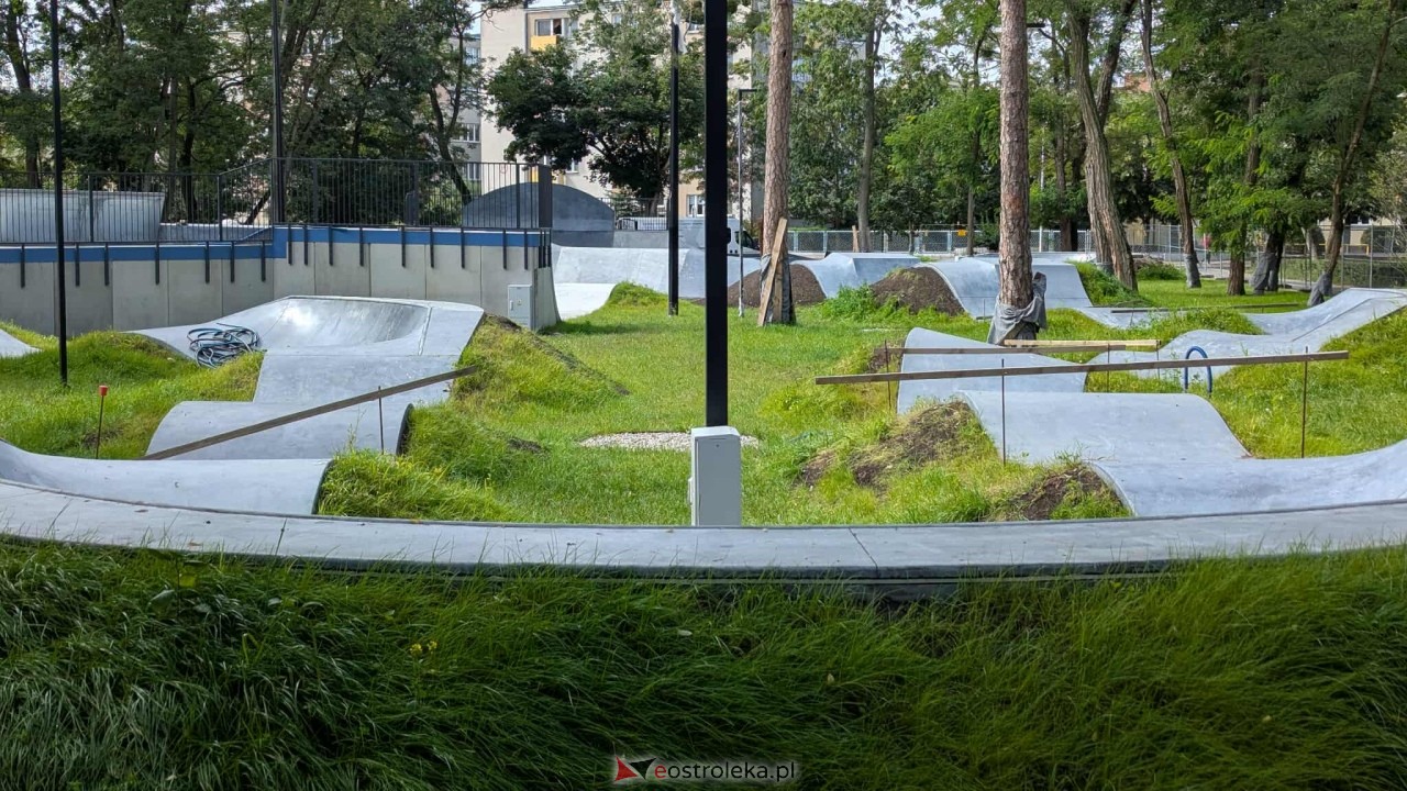 Rewitalizacja parku miejskiego w Ostrołęce [27.08.2025] - zdjęcie #23 - eOstroleka.pl