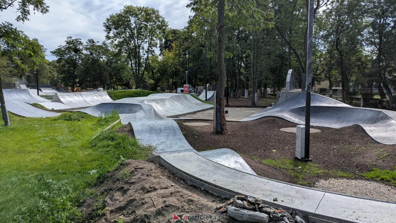 Rewitalizacja parku miejskiego w Ostrołęce [27.08.2025] - zdjęcie #21 - eOstroleka.pl