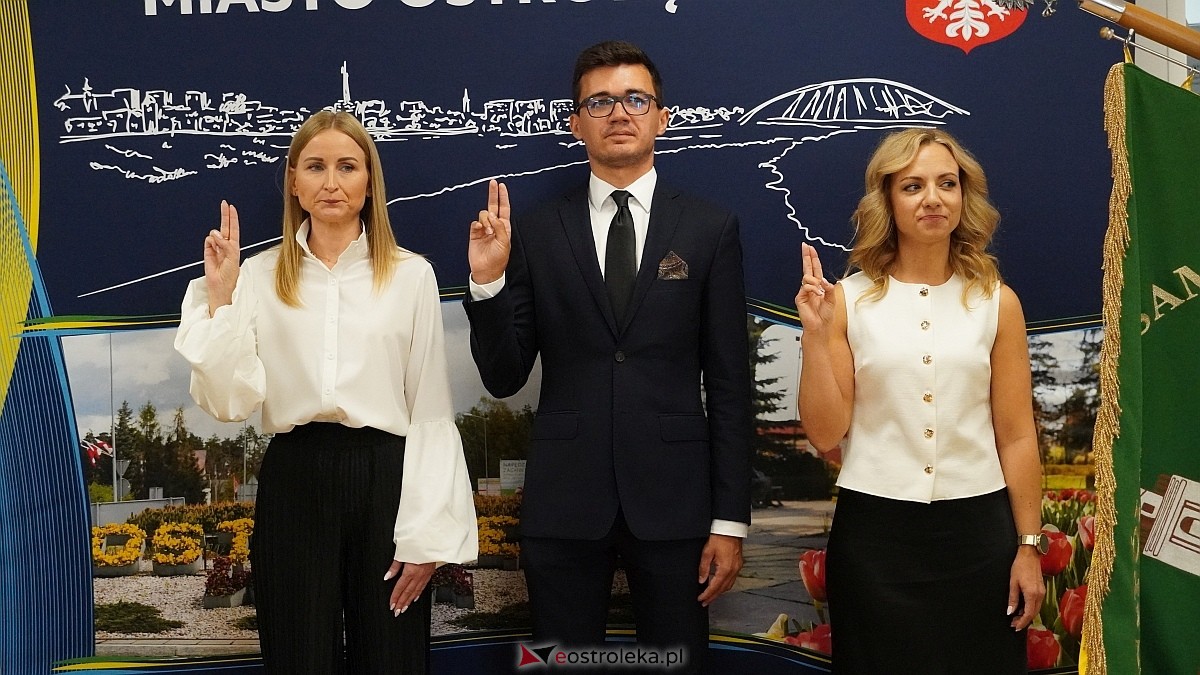 Uroczyste wręczenia aktów mianowania nowym nauczycielom w Ostrołęce [28.08.2025] - zdjęcie #19 - eOstroleka.pl