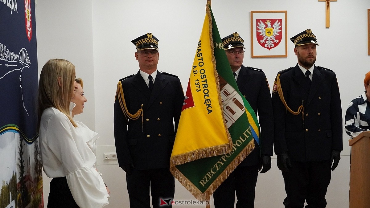 Uroczyste wręczenia aktów mianowania nowym nauczycielom w Ostrołęce [28.08.2025] - zdjęcie #59 - eOstroleka.pl