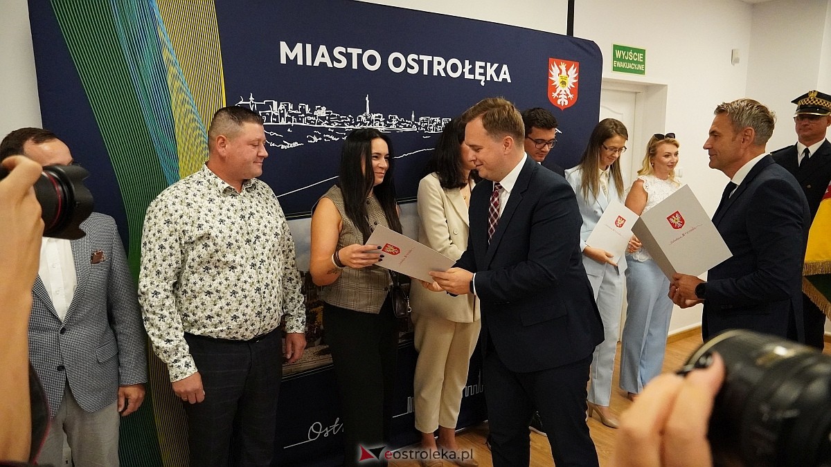Uroczyste wręczenia aktów mianowania nowym nauczycielom w Ostrołęce [28.08.2025] - zdjęcie #22 - eOstroleka.pl