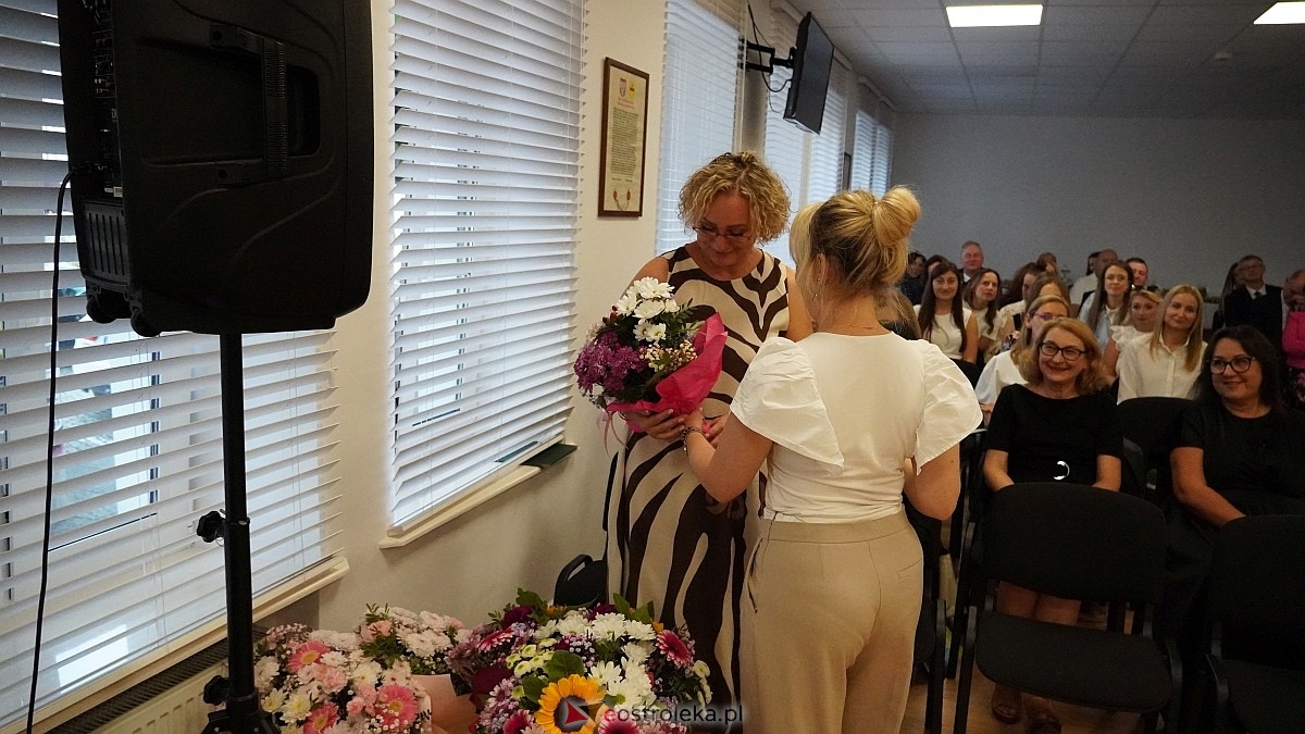 Uroczyste wręczenia aktów mianowania nowym nauczycielom w Ostrołęce [28.08.2025] - zdjęcie #14 - eOstroleka.pl