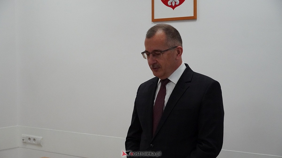 Uroczyste wręczenia aktów mianowania nowym nauczycielom w Ostrołęce [28.08.2025] - zdjęcie #9 - eOstroleka.pl