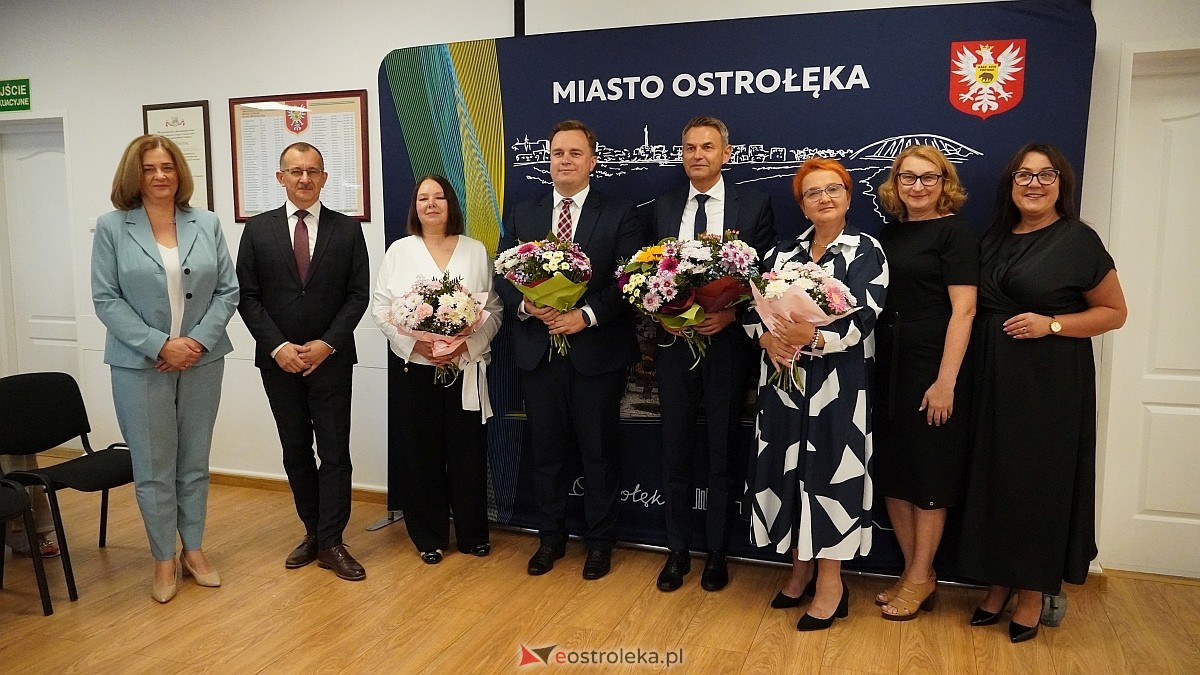 Uroczyste wręczenia aktów mianowania nowym nauczycielom w Ostrołęce [28.08.2025] - zdjęcie #5 - eOstroleka.pl