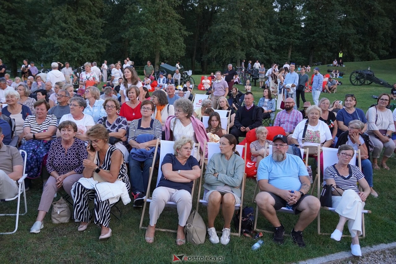 X Ostrołęckie Operelia - Koncert galowy OCHMAN vs OCHMAN - klasyka kontra rozrywka [29.08.2025] - zdjęcie #92 - eOstroleka.pl