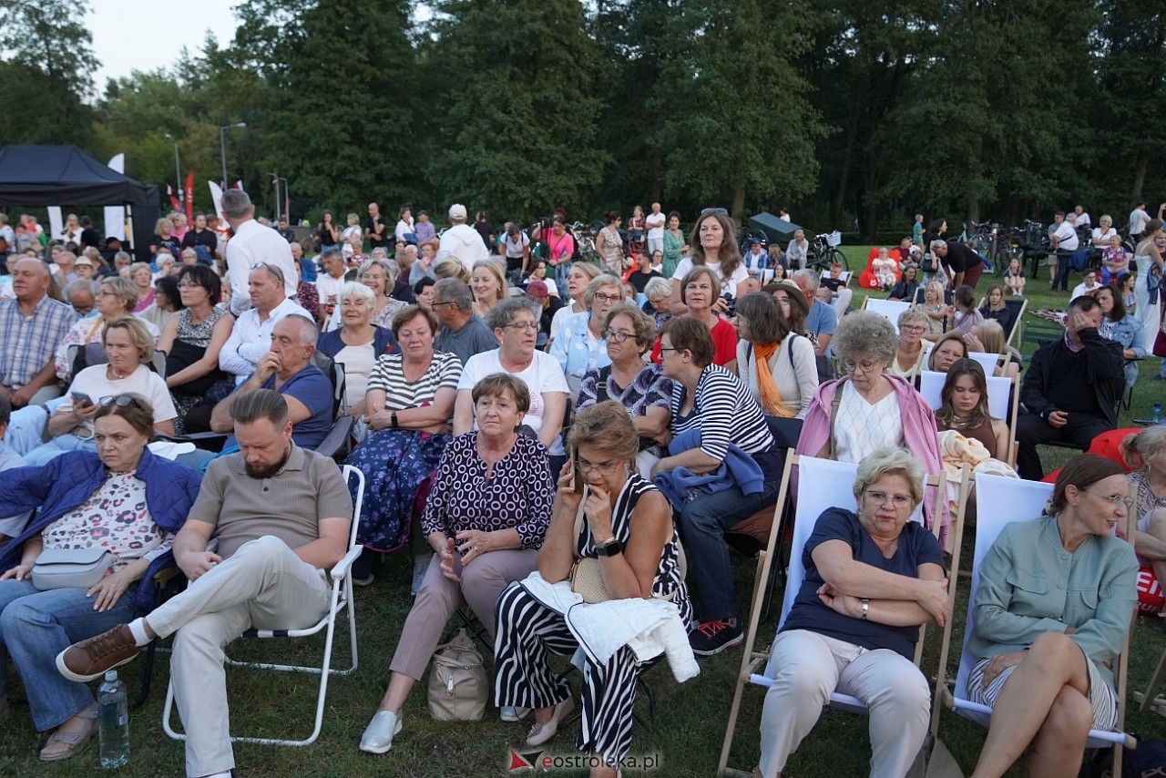 X Ostrołęckie Operelia - Koncert galowy OCHMAN vs OCHMAN - klasyka kontra rozrywka [29.08.2025] - zdjęcie #90 - eOstroleka.pl
