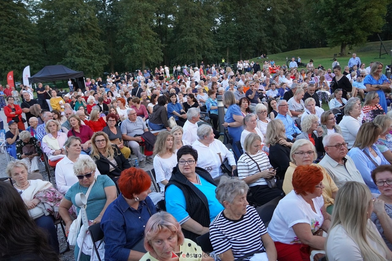 X Ostrołęckie Operelia - Koncert galowy OCHMAN vs OCHMAN - klasyka kontra rozrywka [29.08.2025] - zdjęcie #87 - eOstroleka.pl