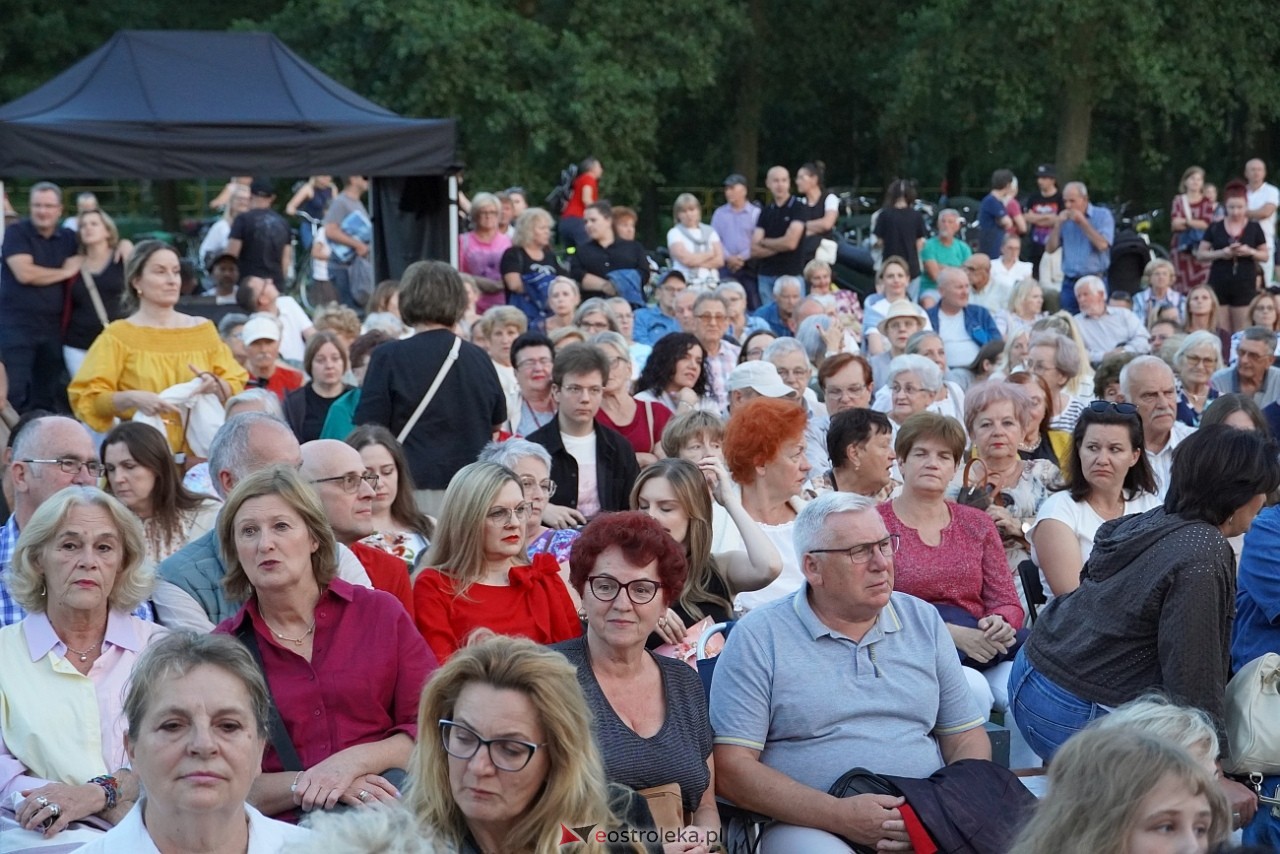 X Ostrołęckie Operelia - Koncert galowy OCHMAN vs OCHMAN - klasyka kontra rozrywka [29.08.2025] - zdjęcie #80 - eOstroleka.pl