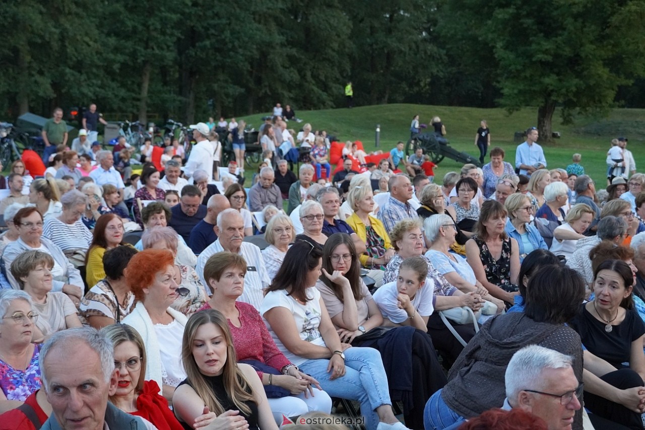 X Ostrołęckie Operelia - Koncert galowy OCHMAN vs OCHMAN - klasyka kontra rozrywka [29.08.2025] - zdjęcie #69 - eOstroleka.pl