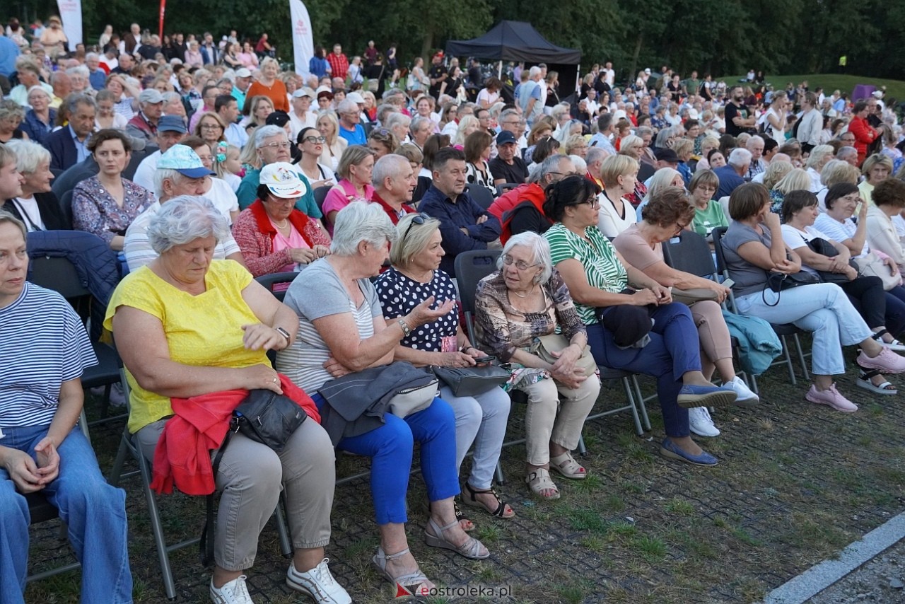 X Ostrołęckie Operelia - Koncert galowy OCHMAN vs OCHMAN - klasyka kontra rozrywka [29.08.2025] - zdjęcie #67 - eOstroleka.pl
