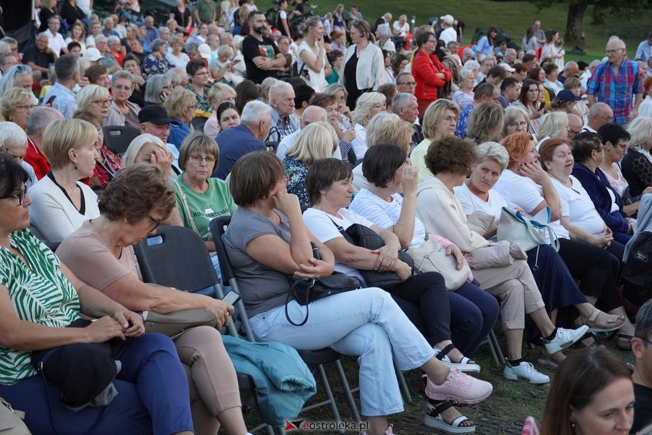 X Ostrołęckie Operelia - Koncert galowy OCHMAN vs OCHMAN - klasyka kontra rozrywka [29.08.2025] - zdjęcie #66 - eOstroleka.pl
