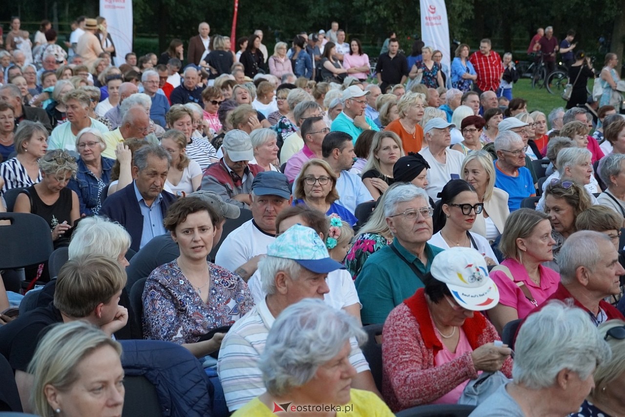 X Ostrołęckie Operelia - Koncert galowy OCHMAN vs OCHMAN - klasyka kontra rozrywka [29.08.2025] - zdjęcie #65 - eOstroleka.pl