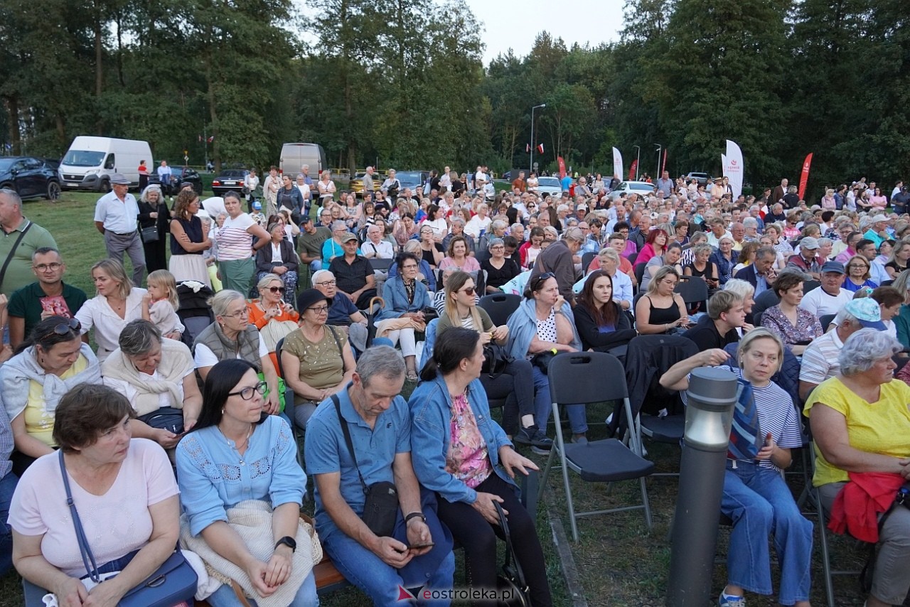X Ostrołęckie Operelia - Koncert galowy OCHMAN vs OCHMAN - klasyka kontra rozrywka [29.08.2025] - zdjęcie #61 - eOstroleka.pl