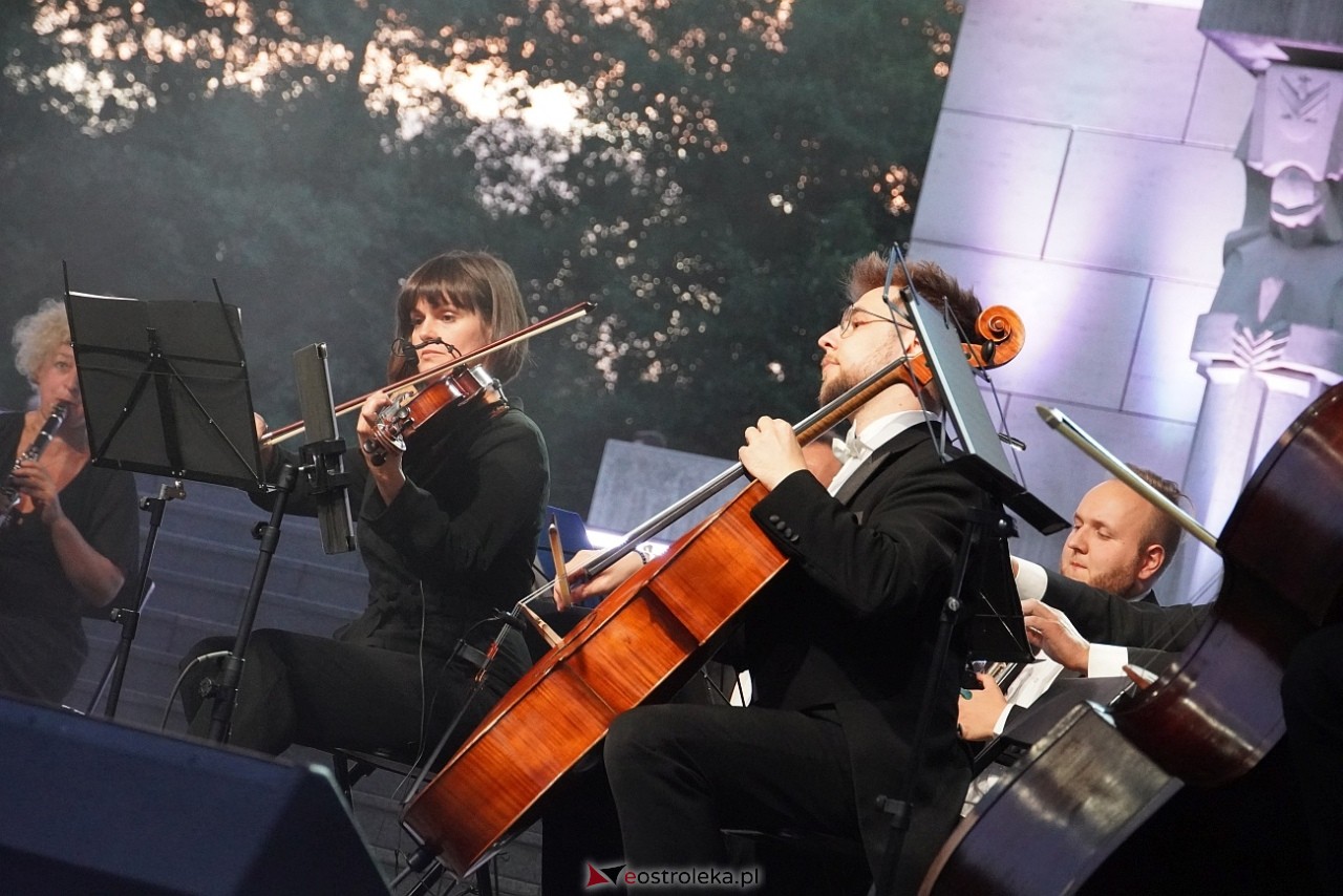 X Ostrołęckie Operelia - Koncert galowy OCHMAN vs OCHMAN - klasyka kontra rozrywka [29.08.2025] - zdjęcie #37 - eOstroleka.pl