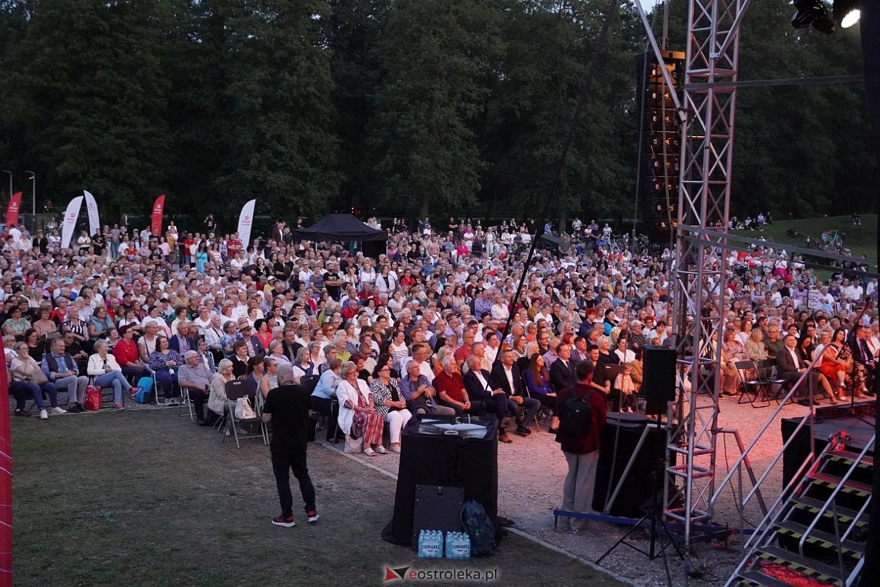 X Ostrołęckie Operelia - Koncert galowy OCHMAN vs OCHMAN - klasyka kontra rozrywka [29.08.2025] - zdjęcie #20 - eOstroleka.pl