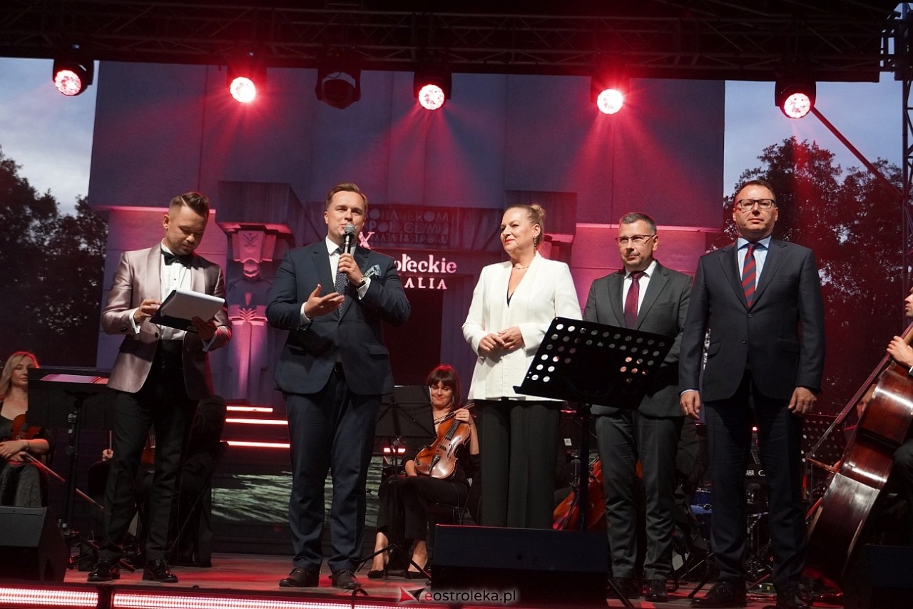 X Ostrołęckie Operelia - Koncert galowy OCHMAN vs OCHMAN - klasyka kontra rozrywka [29.08.2025] - zdjęcie #19 - eOstroleka.pl