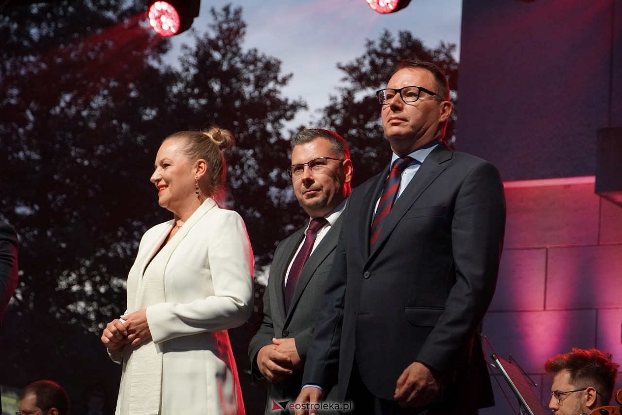 X Ostrołęckie Operelia - Koncert galowy OCHMAN vs OCHMAN - klasyka kontra rozrywka [29.08.2025] - zdjęcie #16 - eOstroleka.pl