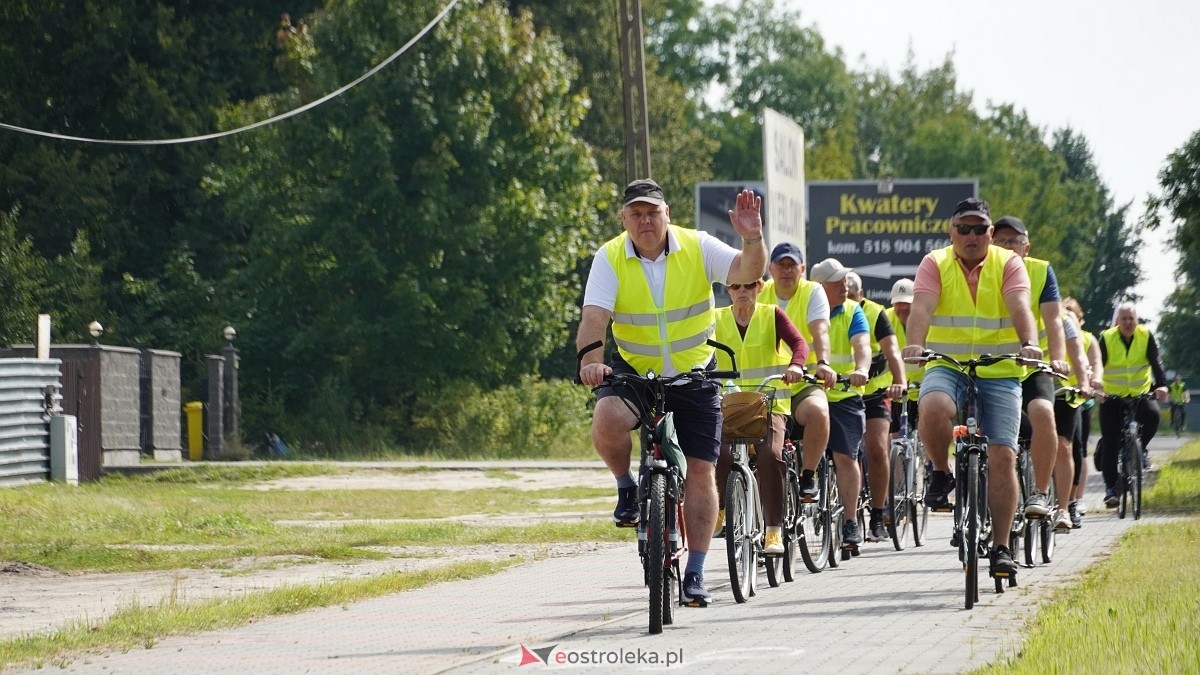 Rajd rowerowy „Szlakiem Pamięci Ostrołęckiej Solidarności” [30.08.2025] - zdjęcie #21 - eOstroleka.pl