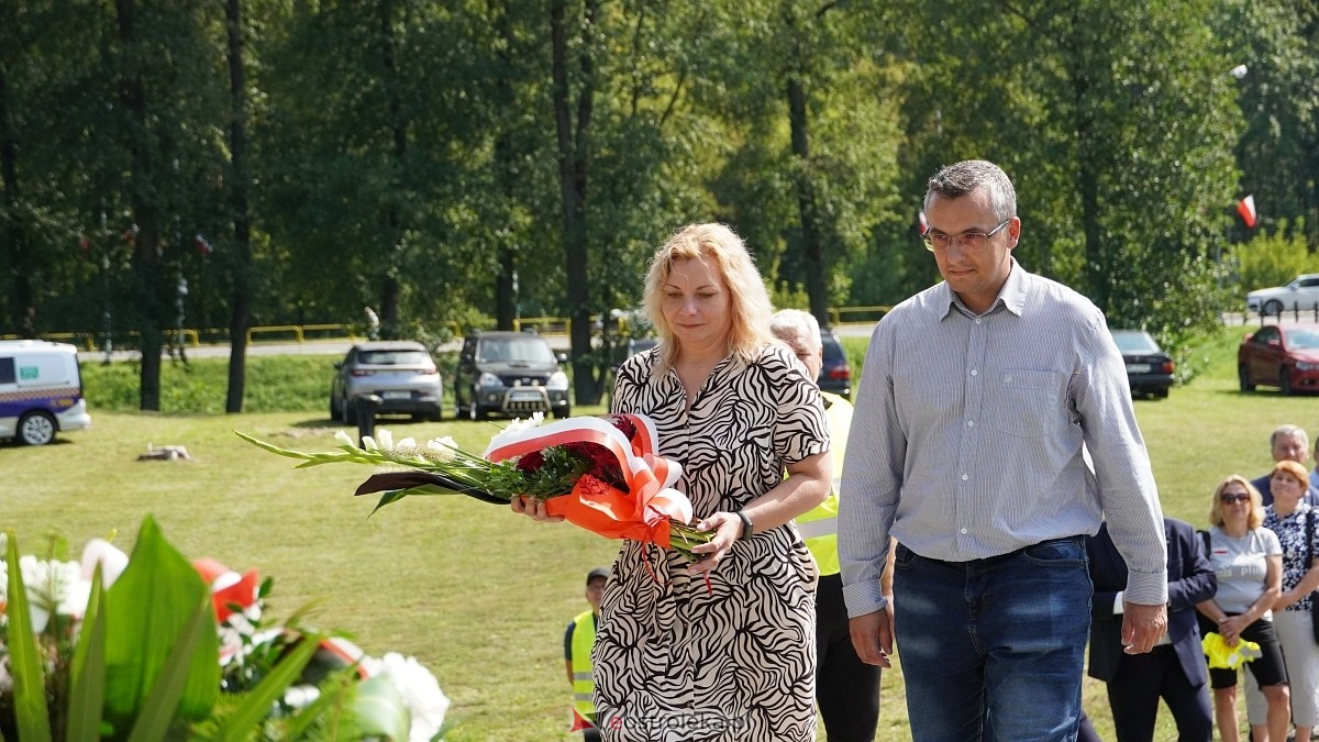 Obchody 45. rocznicy Porozumień Sierpniowych w Ostrołęce [30.08.2025] - zdjęcie #3 - eOstroleka.pl