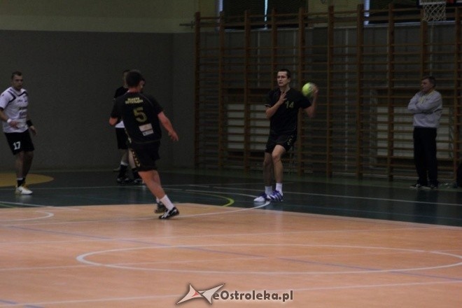 UMKS Trójka Ostrołęka - KPR Legionowo 23:29 (15.10.2011) - zdjęcie #21 - eOstroleka.pl