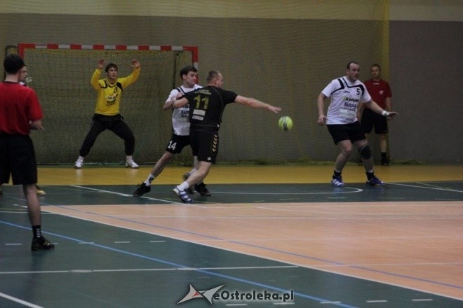 UMKS Trójka Ostrołęka - KPR Legionowo 23:29 (15.10.2011) - zdjęcie #20 - eOstroleka.pl