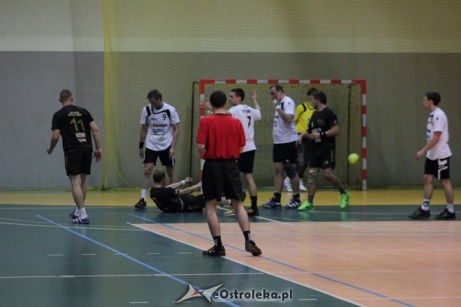 UMKS Trójka Ostrołęka - KPR Legionowo 23:29 (15.10.2011) - zdjęcie #17 - eOstroleka.pl