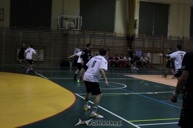 UMKS Trójka Ostrołęka - KPR Legionowo 23:29 (15.10.2011) - zdjęcie #5 - eOstroleka.pl