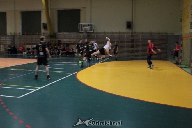 UMKS Trójka Ostrołęka - KPR Legionowo 23:29 (15.10.2011) - zdjęcie #3 - eOstroleka.pl
