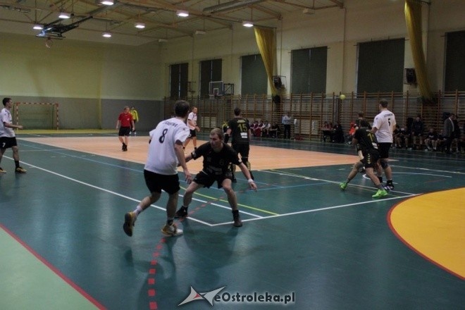 UMKS Trójka Ostrołęka - KPR Legionowo 23:29 (15.10.2011) - zdjęcie #1 - eOstroleka.pl