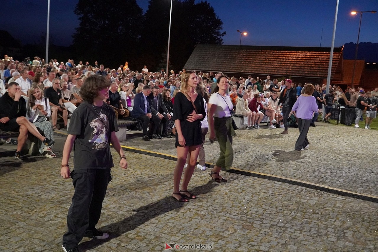Miodobraniowa Noc Kabaretowa 2025 [30.08.2025] - zdjęcie #195 - eOstroleka.pl