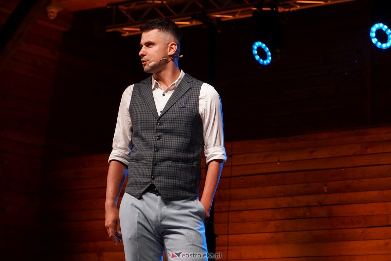 Miodobraniowa Noc Kabaretowa 2025 [30.08.2025] - zdjęcie #130 - eOstroleka.pl