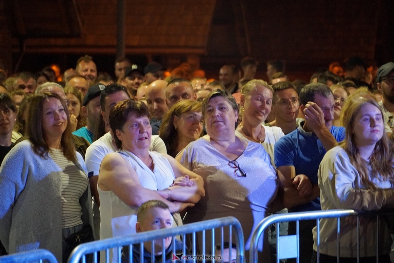 Miodobraniowa Noc Kabaretowa 2025 [30.08.2025] - zdjęcie #97 - eOstroleka.pl