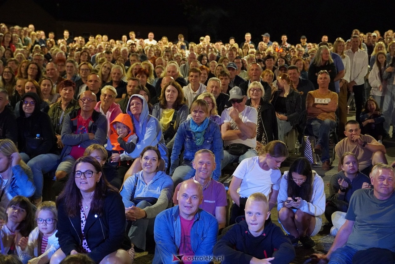 Miodobraniowa Noc Kabaretowa 2025 [30.08.2025] - zdjęcie #96 - eOstroleka.pl