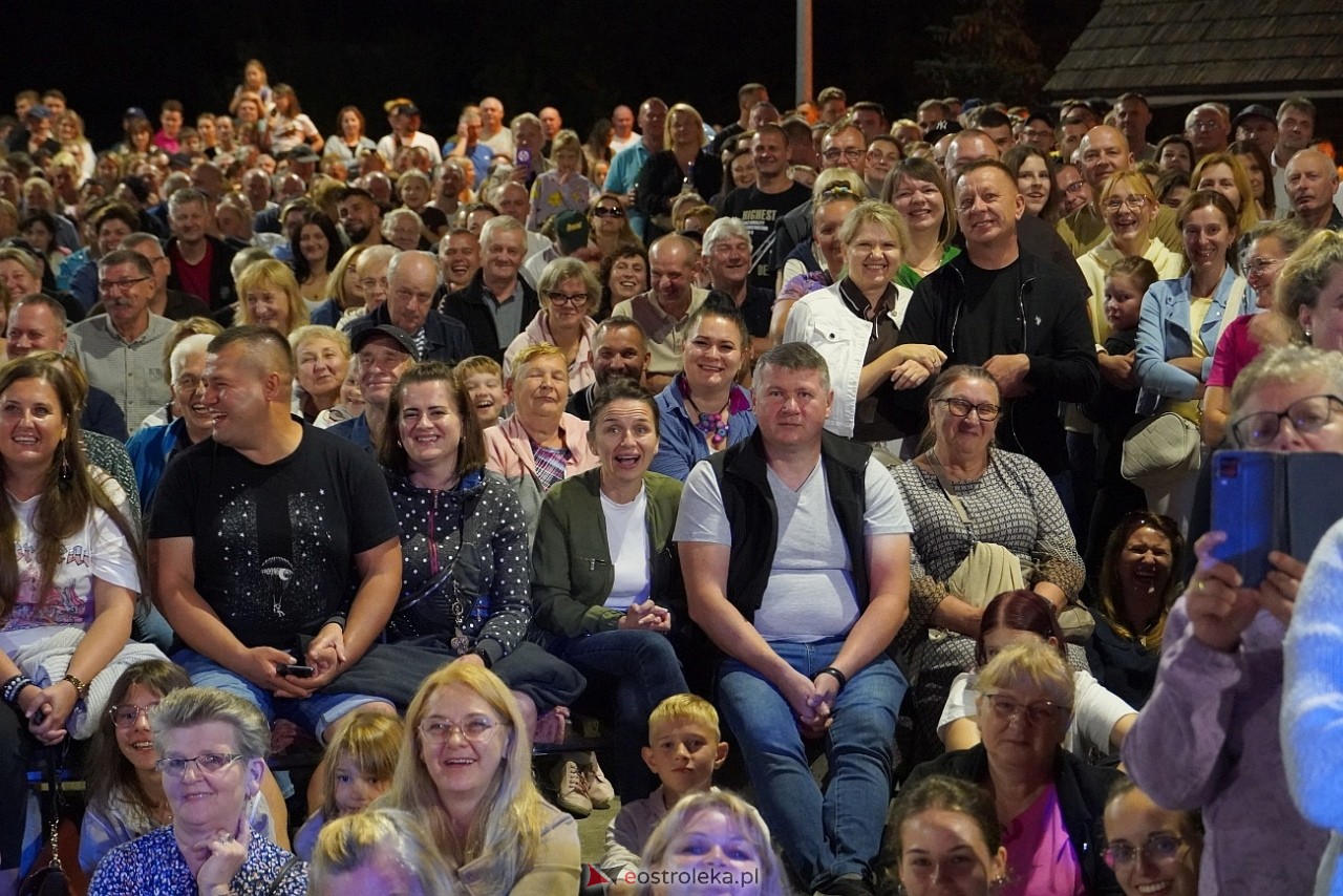 Miodobraniowa Noc Kabaretowa 2025 [30.08.2025] - zdjęcie #75 - eOstroleka.pl