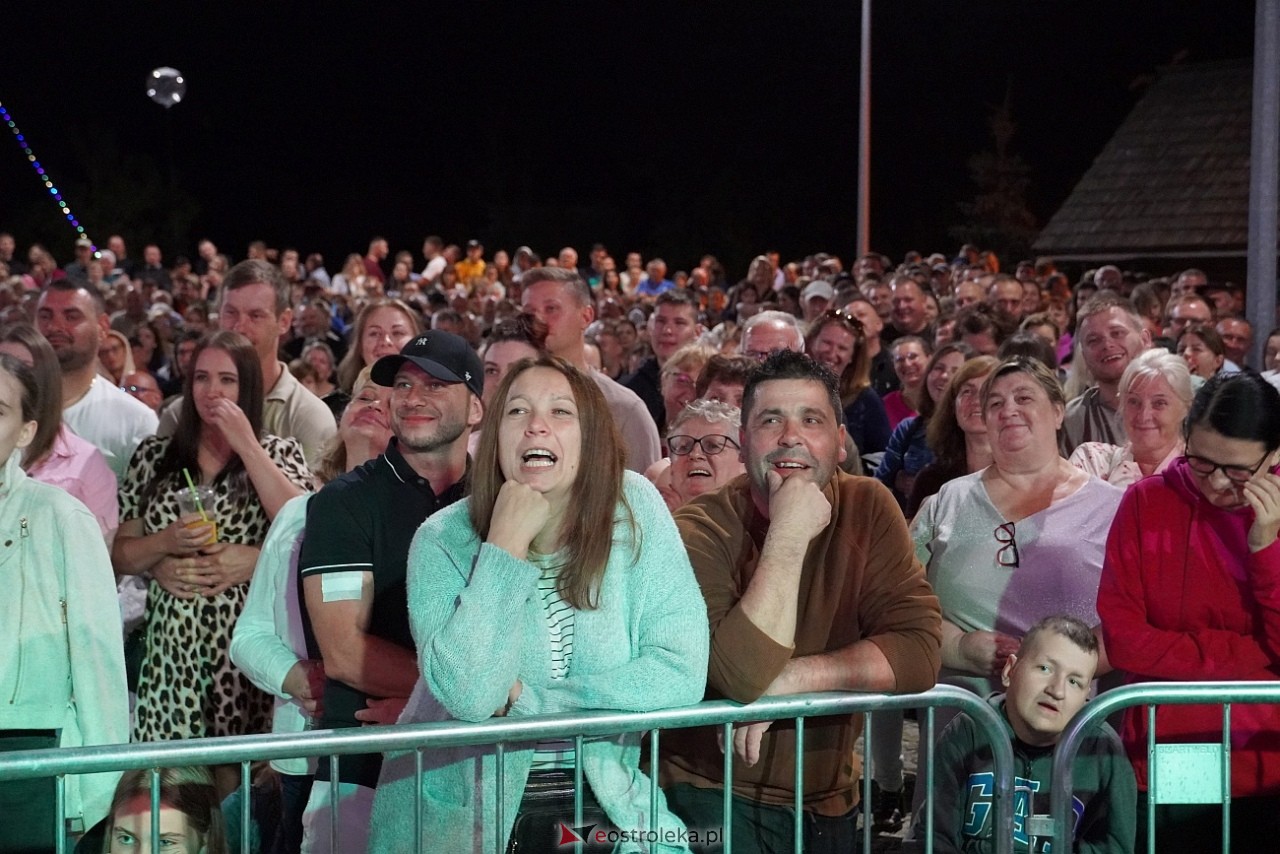 Miodobraniowa Noc Kabaretowa 2025 [30.08.2025] - zdjęcie #76 - eOstroleka.pl