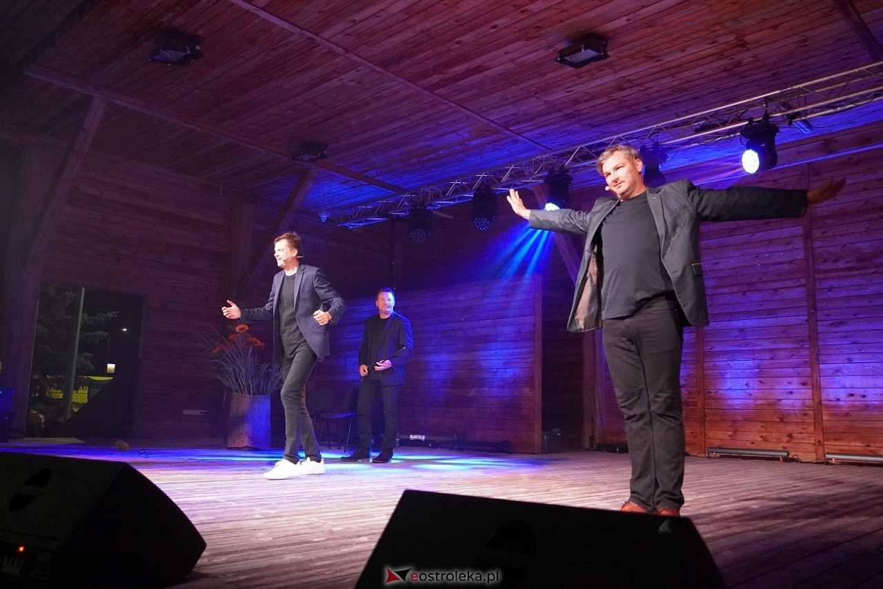 Miodobraniowa Noc Kabaretowa 2025 [30.08.2025] - zdjęcie #15 - eOstroleka.pl