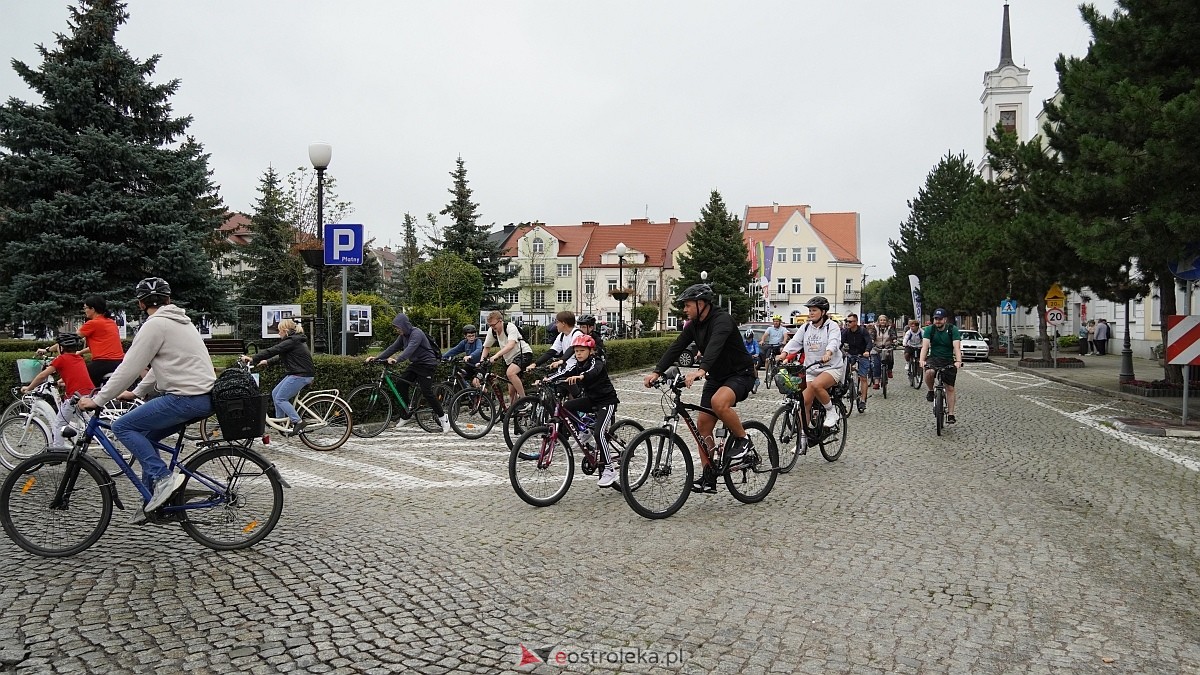 Rodzinny rajd rowerowy na zakończenie wakacji - Ostrołęka - Lelis [31.08.2025] - zdjęcie #25 - eOstroleka.pl