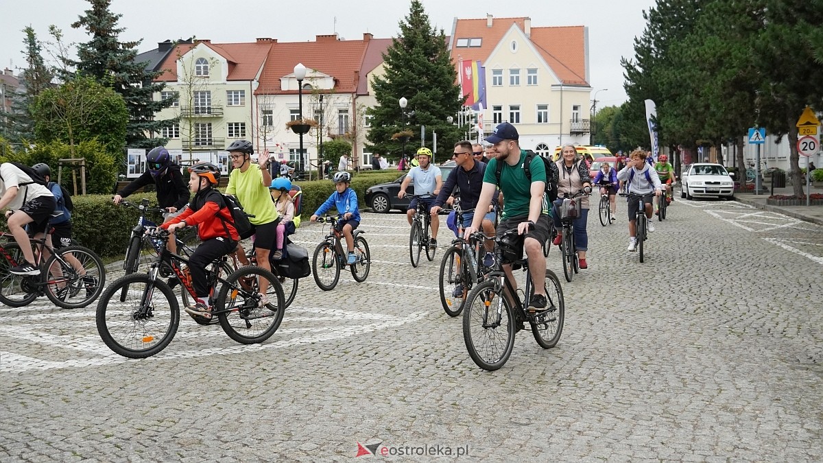 Rodzinny rajd rowerowy na zakończenie wakacji - Ostrołęka - Lelis [31.08.2025] - zdjęcie #19 - eOstroleka.pl